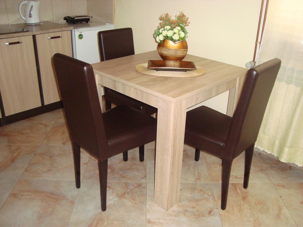 Apartment Adela Kotor Bagian luar foto