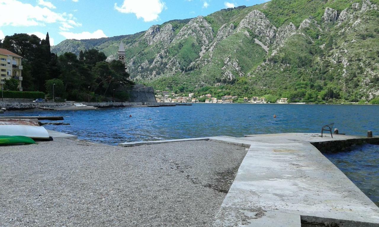 Apartment Adela Kotor Bagian luar foto